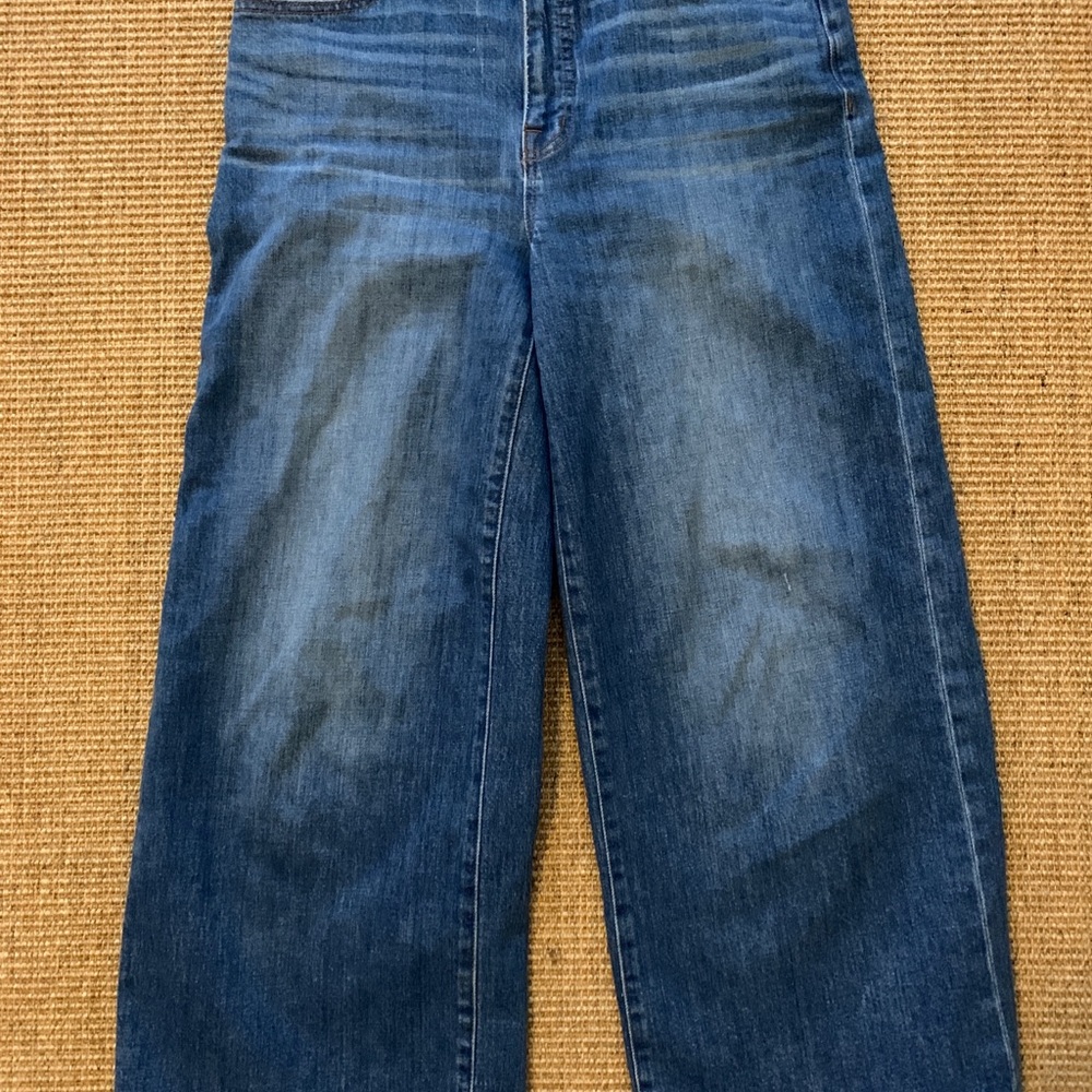 Madewell wide leg cropped jeans in Finney Wash